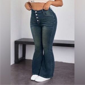CLOSING SALE •3/$25• Women’s Blue Butterfly Buttoned Flare Leg Denim Jeans